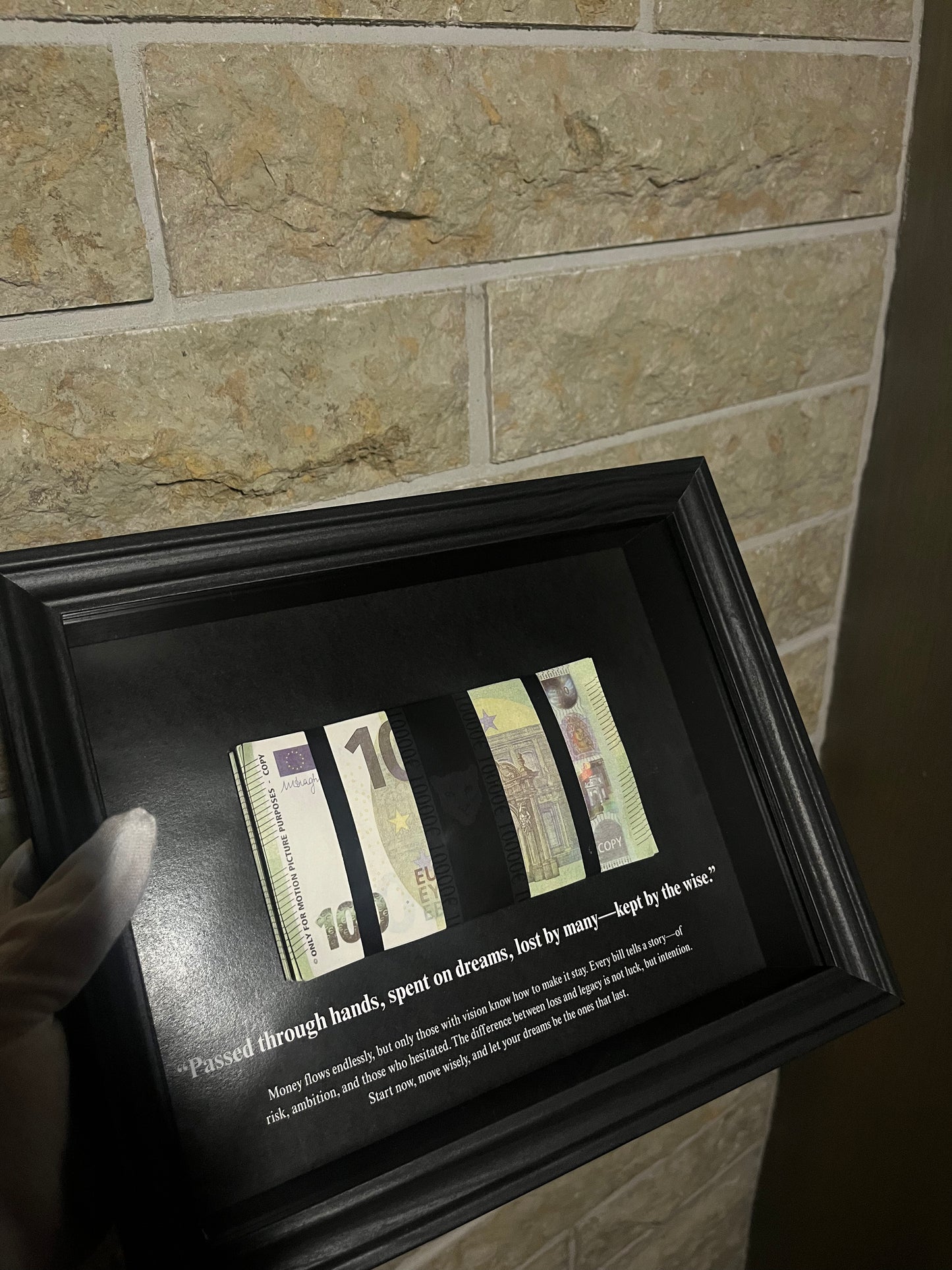 Customizable Old Money Frame